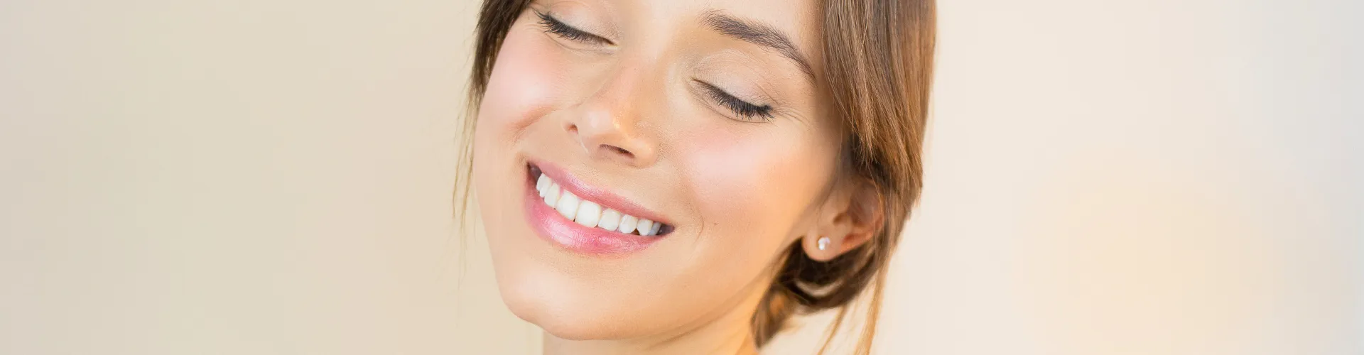 Smiling woman.